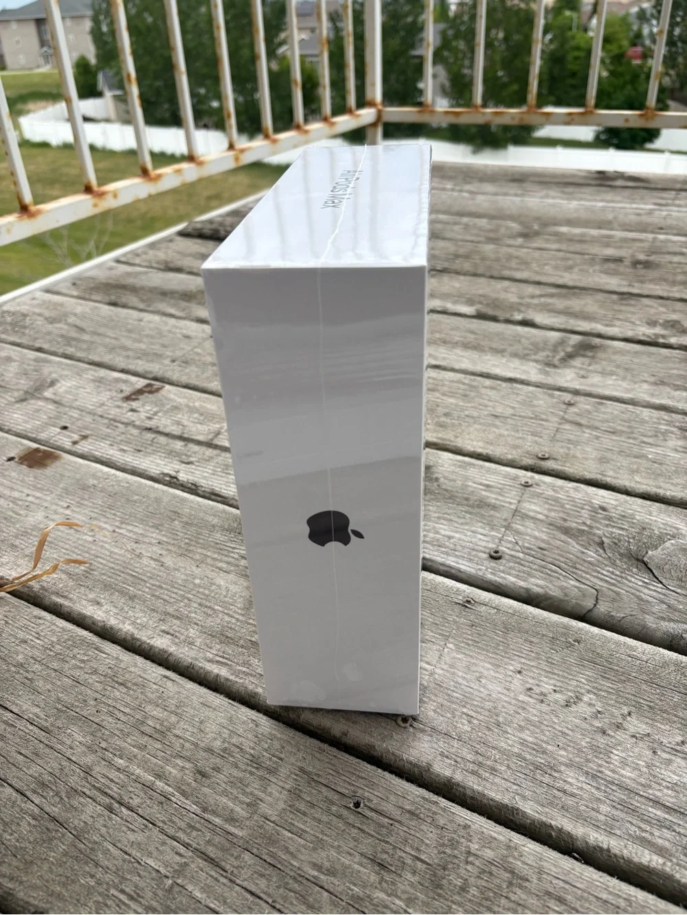 Apple Over‑Ear Headphones - Pink/Gold